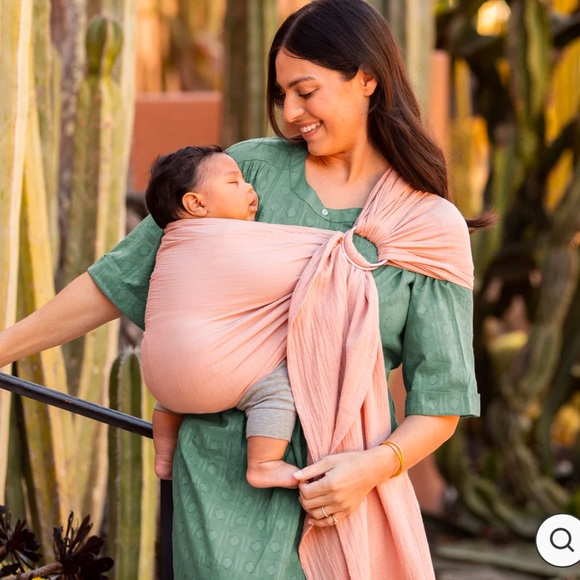 Moby wrap Ring Sling Double Gauze - Rose - Picture 5 of 9